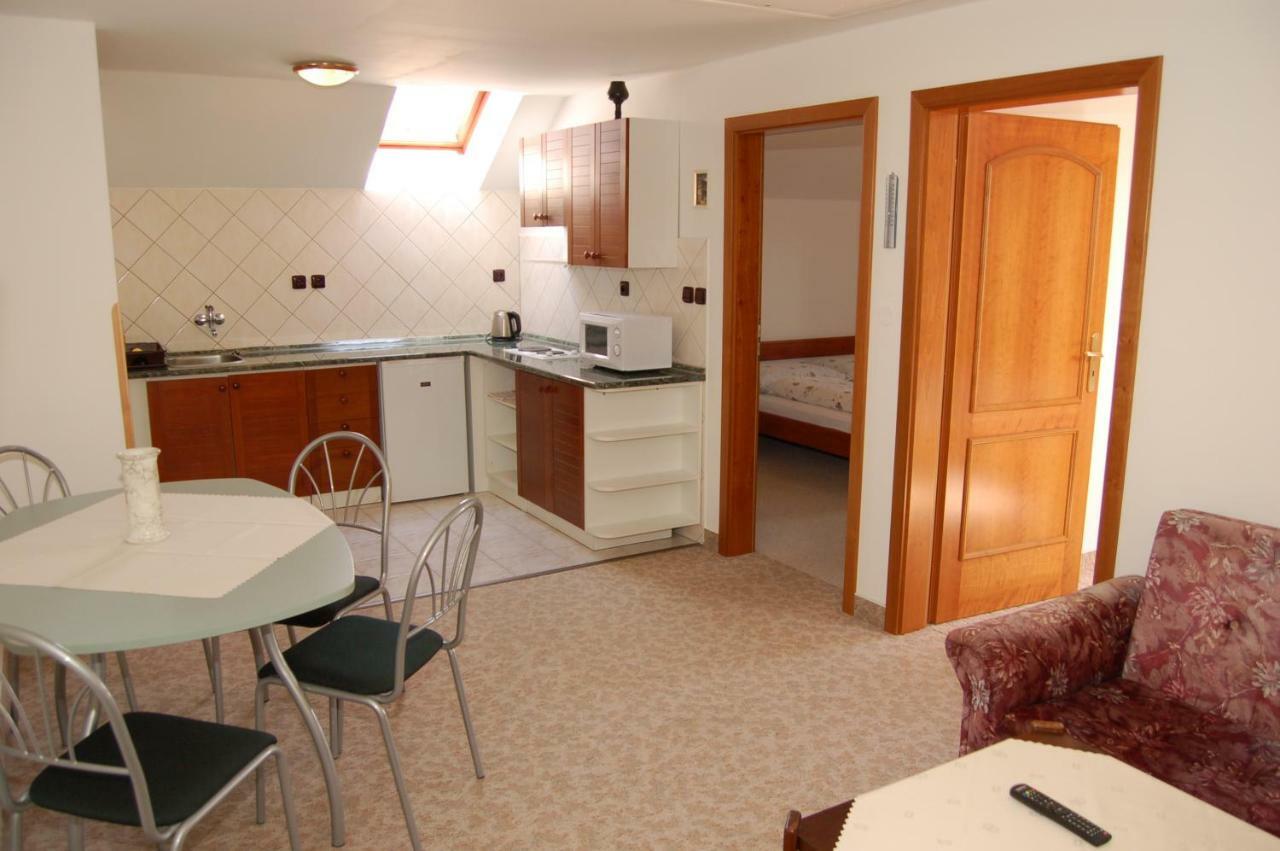Apartmany Florian Frymburk Ngoại thất bức ảnh